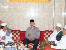 Jumat Curhat, Kapolres Lombok Barat Temui Pimpinan Pondok Pesantren Al Islhuddiny di Kediri