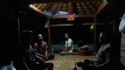 Melaksanakan Patroli Dialogis, Polsek Lembar Monitoring Situasi Kamtibmas
