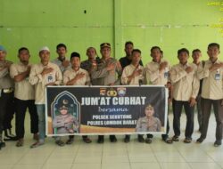 Bersama Panitia Pilkades Serentak Desa Sekotong Tengah, Jumat curhat Polsek Sekotong  Bahas Sitkamtibmas