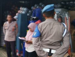 Polsek Kediri Intensifkan Kegiatan Patroli Dialogis di Desa Gelogor Menjelang Pilkades Serentak di Lombok B (1) Polsek Kediri Intensifkan Kegiatan Patroli Dialogis di Desa Gelogor Menjelang Pilkades Serentak