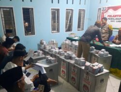 Polsek Labuapi Mengamankan Penghitungan Surat Suara dan Logistik Pilkades Desa Bengkel