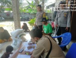 Polsek Kuripan Amankan Penyaluran Beras Kementerian Ketahanan Pangan RI di Desa Kuripan Timur