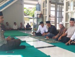 Membangun Sinergi dengan Masyarakat: Sat Binmas Polres Lombok Barat Gelar Silaturrahim dan Binluh di Desa Bagek Polak
