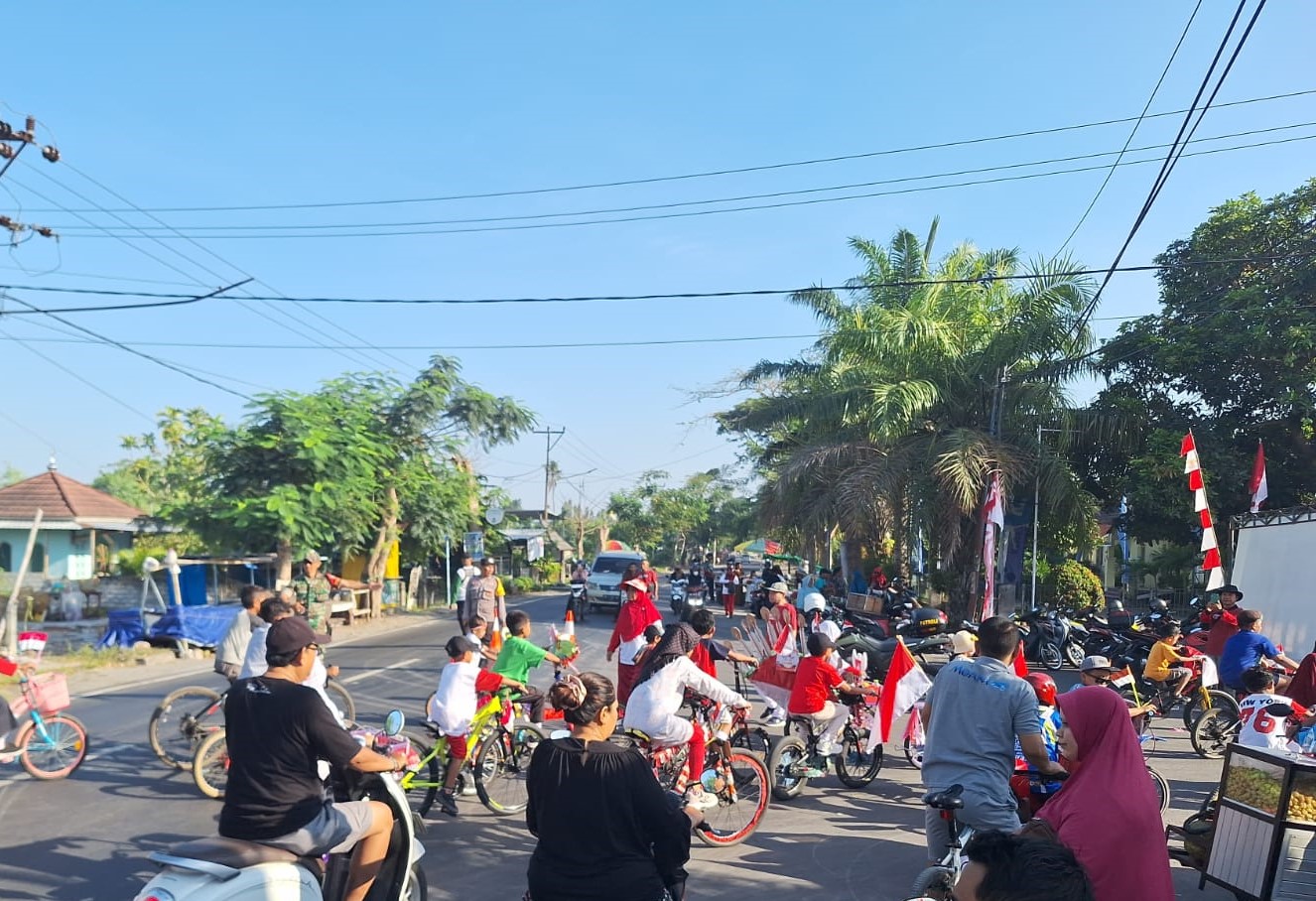 Sepeda Santai dan Sepeda Hias, Cara Asyik Rayakan HUT RI ke-78 di Perumda Lombok Barat