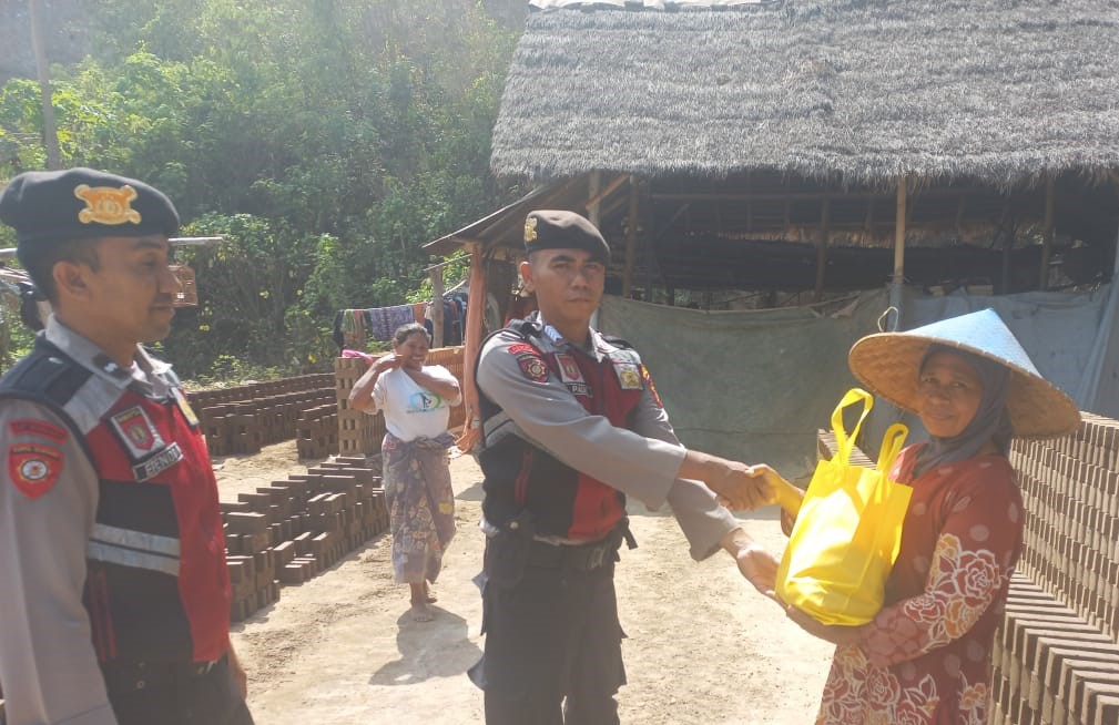 Bantuan Sembako dan Patroli Kamtibmas, Program Unggulan Polres Lombok Barat