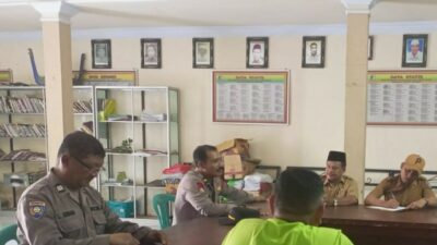 Polres Lombok Barat Edukasi Pemilu 2024 ke Kepala Desa dan Pemilih Pemula