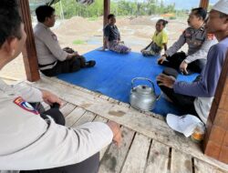 Polres Lombok Barat Edukasi Tahapan Pemilu 2024 ke Buruh dan Tokoh Masyarakat (1) Polres Lombok Barat Edukasi Tahapan Pemilu 2024 ke Buruh dan Tokoh Masyarakat