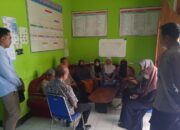 Polsek Labuapi Lakukan Patroli Dialogis di Kantor Desa Karang Bongkot Labuapi, Lombok Barat