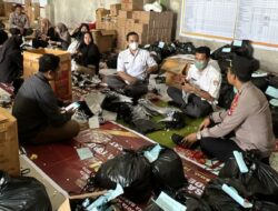 Satgas Preemtif Polres Lombok Barat Edukasi Kamtibmas di Gudang KPU dan Kantor Camat Kediri