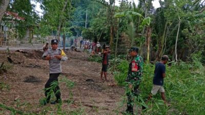 Semangat Gotong Royong Mewarnai Pembangunan Musholla Desa Babussalam