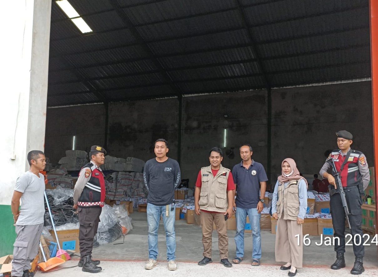 Polres Lombok Barat Amankan Logistik Pemilu 2024 di Gudang KPU Lombok Barat