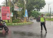 Satgas Kamseltibcarlantas Polres Lombok Barat Amankan Pemilu Serentak 2024
