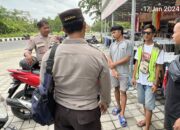 Satgas Preemtif Polres Lombok Barat Sosialisasikan Tahapan Pemilu 2024 kepada Tukang Parkir