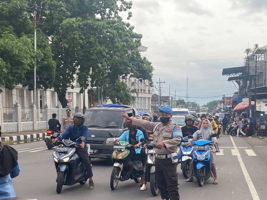 Ngabuburit di Kediri Lombok Barat Berjalan Aman dan Lancar, Polsek Kediri Sebar Anggota