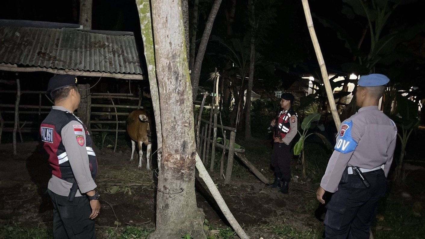 Polsek Sekotong Gelar Patroli Malam, Sasar Kandang Ternak dan Antisipasi 3C