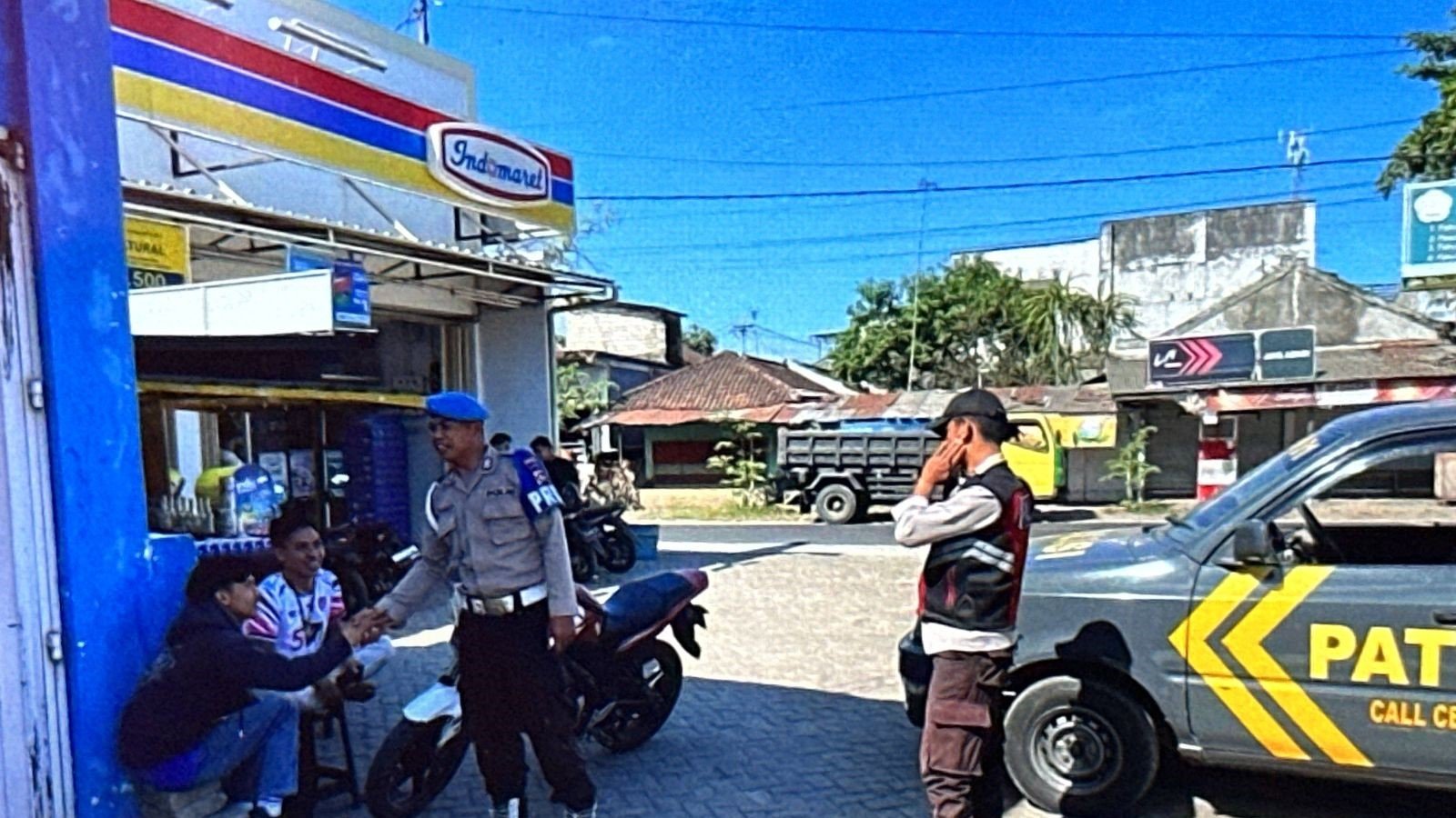 Polsek Kuripan Patroli Siang, Antisipasi Kejahatan dan Jaga Kamtibmas
