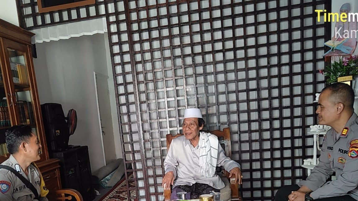 Kapolsek Kediri Jalin Silaturahmi dengan Ponpes Al Islahuddiny Kediri
