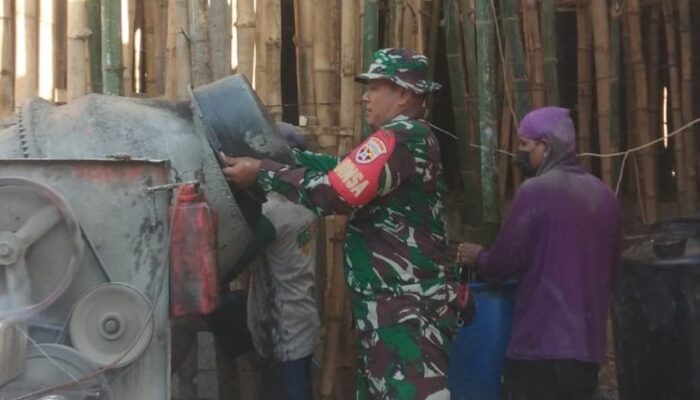 Semangat Kebersamaan: Babinsa dan Warga Sekotong Bangun Musholla Nurul Hikmah dengan Gotong Royong