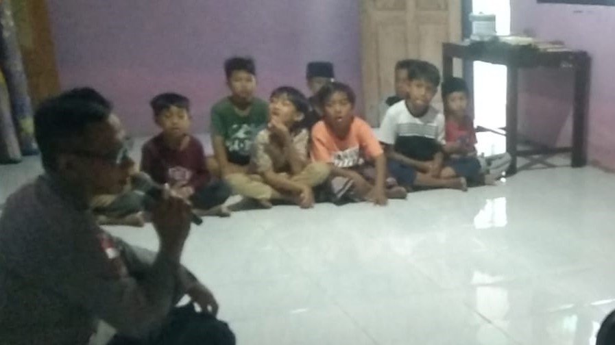 Polsek Sekotong Menyapa Sekolah