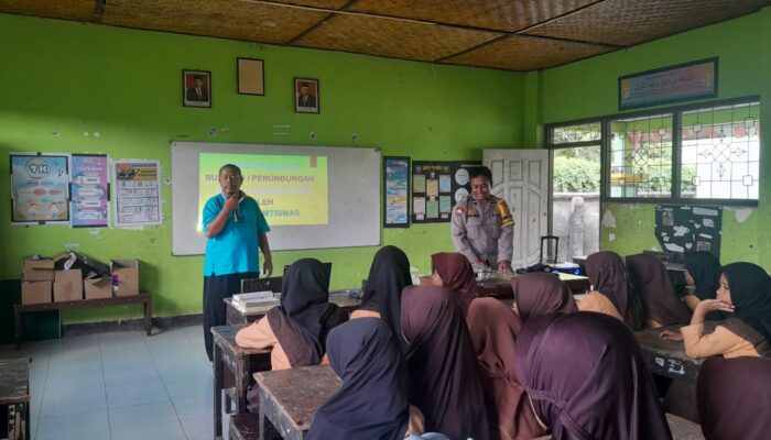 Mengatasi Bullying di Sekolah: Penyuluhan oleh Polsek Gerung