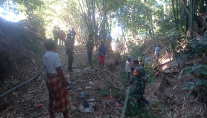 Semangat Gotong Royong di Desa Tunjungare: Bersihkan Tanggul, Bangun Kekuatan Sosial