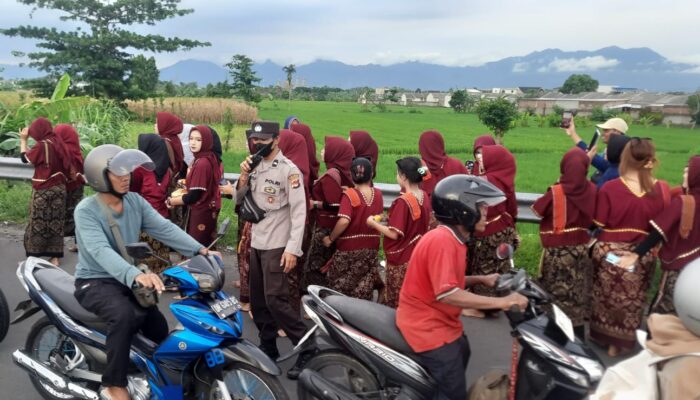 Tradisi Nyongkolan di Lombok Barat: Polsek Labuapi Pastikan Keamanan dan Kelancaran