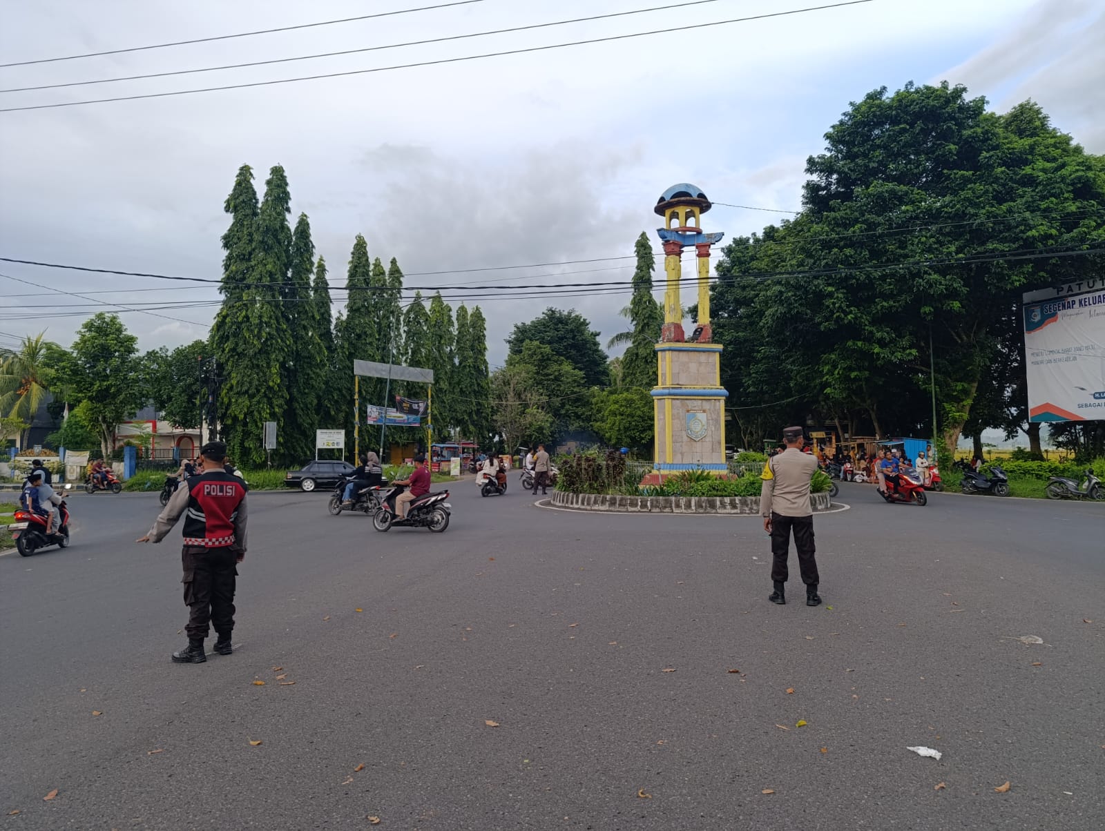 Patroli Rawan Sore: Upaya Polsek Gerung Jaga Ketertiban Ramadan