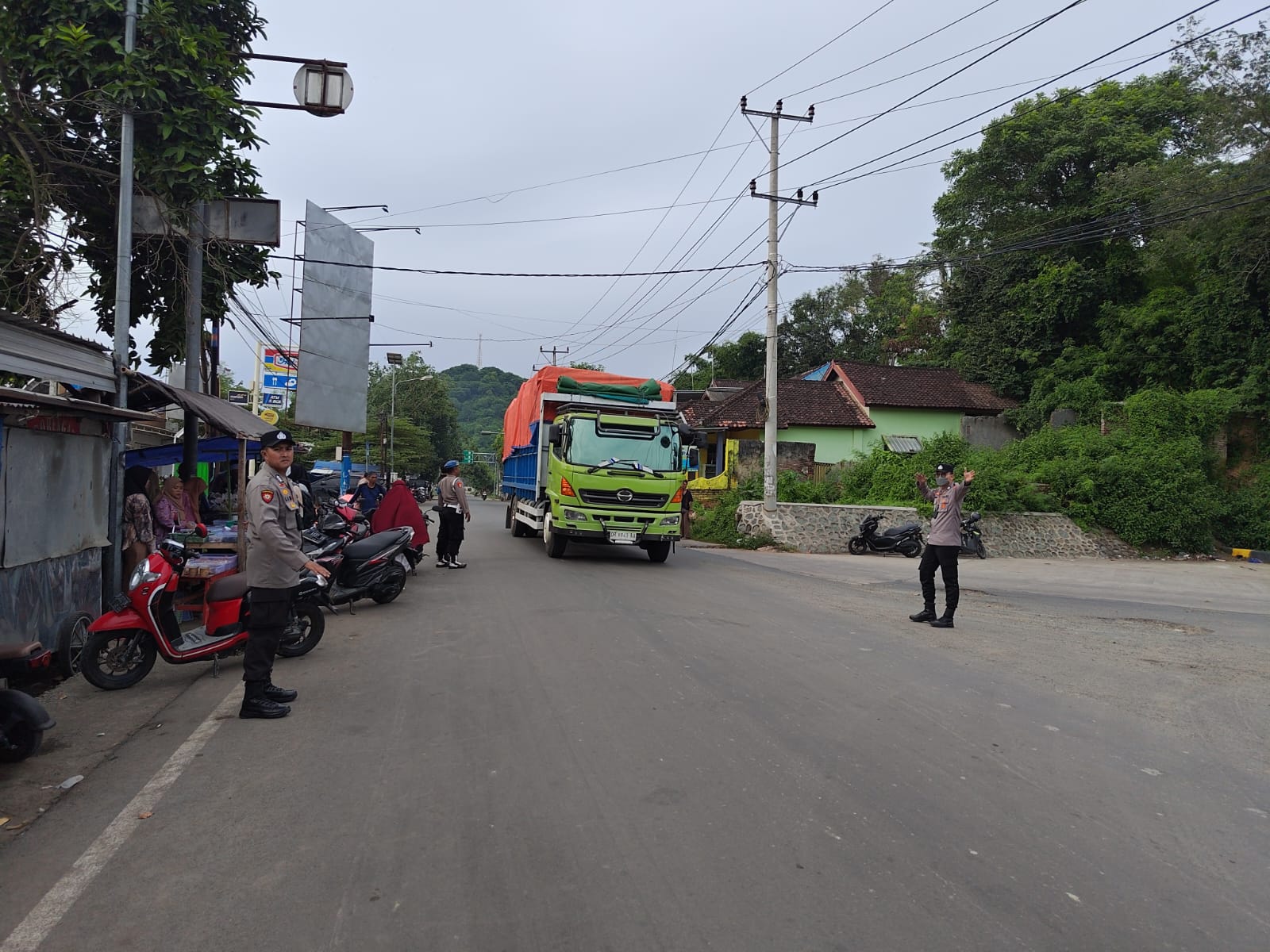 Ngabuburit di Pelabuhan Lembar, Polisi Pastikan Keamanan