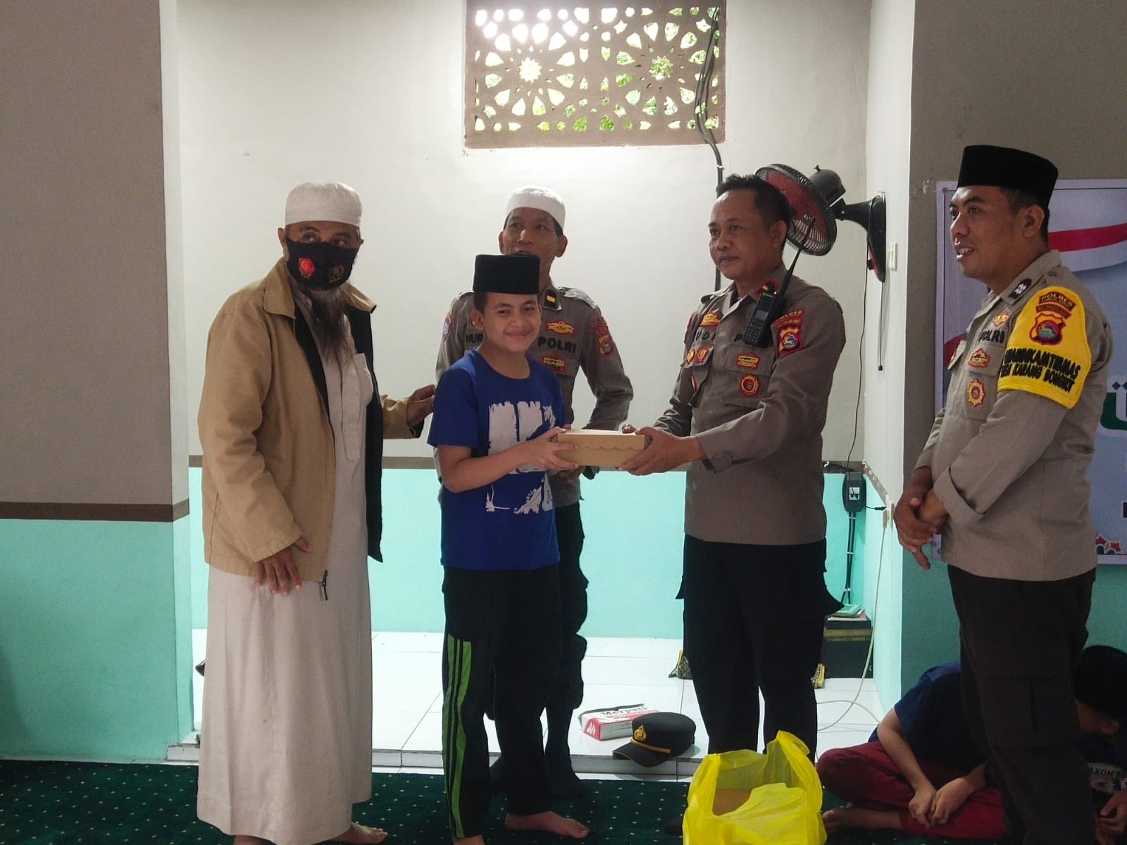 Ramadhan Berkah, Polsek Labuapi Salurkan Santunan Anak Yatim