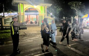 Pengamanan Tarawih di Sekotong, Polsek Pastikan Ibadah Nyaman