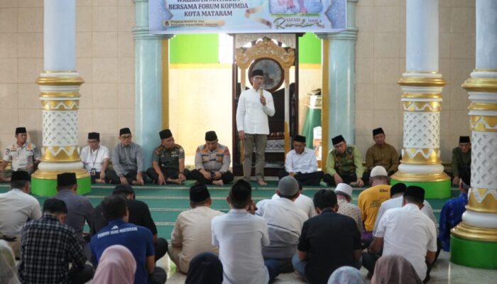 Safari Ramadhan Forkopimda Mataram: Silaturahmi dan Pasar Murah