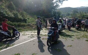 Respons Cepat Polsek Lembar Jaga Kamtibmas di Kegiatan Warga
