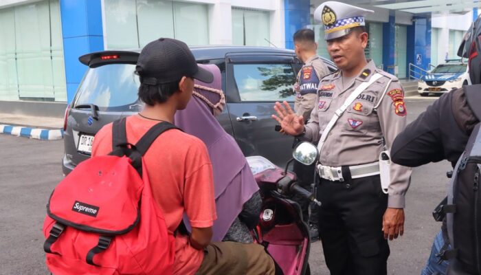 Operasi Patuh Rinjani 2025 Dimulai, Puluhan Pelanggar Terjaring di Depan Satpas Lembar