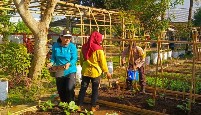 Polri dan BPP Kuripan Kolaborasi Wujudkan Kemandirian Pangan di Dusun Pemangket