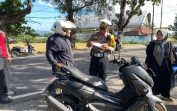 Kamseltibcar Lantas Diperkuat, Polres Lombok Barat Gelar Operasi di Kecamatan Gerung