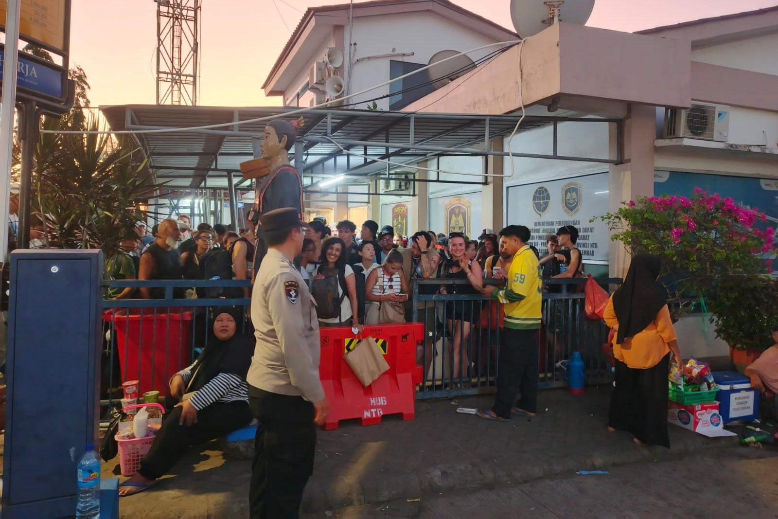 Pelabuhan Lembar Jadi Alternatif Wisatawan Asing Saat Dermaga Senggigi Ditutup