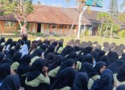Edukasi Anti Tawuran: Polsek Labuapi Bimbing Siswa SMPN 2