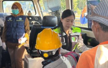 Polairud Lombok Barat Layani Warga Pesisir Lembar dengan Program Humanis