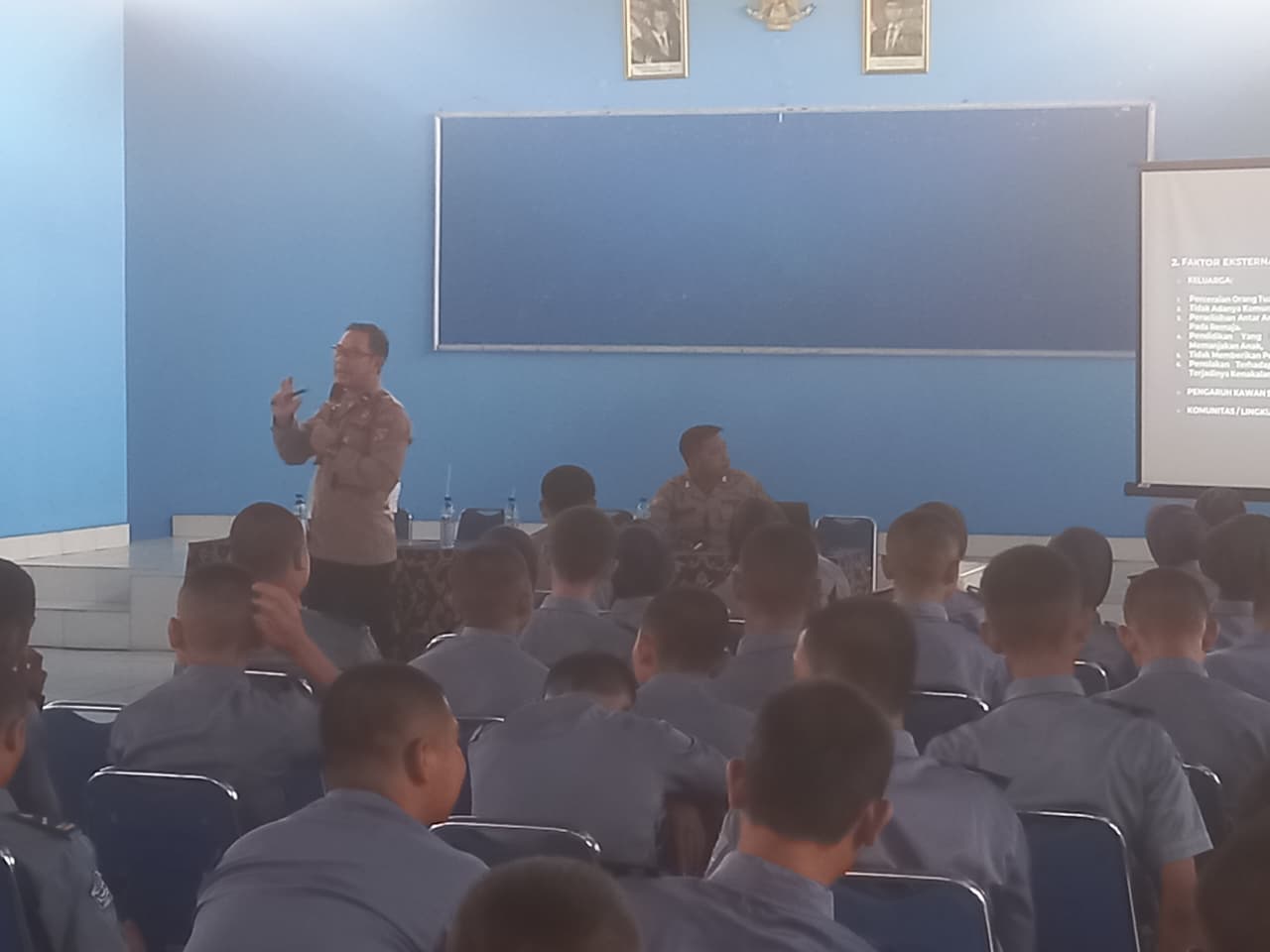 Bangun Generasi Sehat, Polres Lombok Barat Sosialisasi di SMKN 1 Lembar