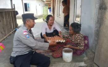 Kehangatan Polri di Sekotong: Nutrisi Mantap untuk Warga Prasejahtera