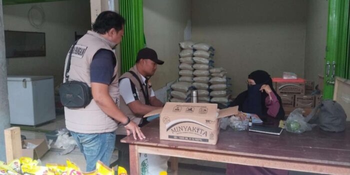Polres Lombok Barat Sidak Harga Beras di Pasar Gerung